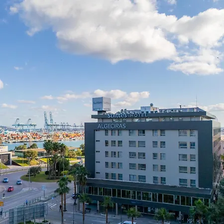 Hotel Suittes 3*